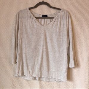 GAP light gray top